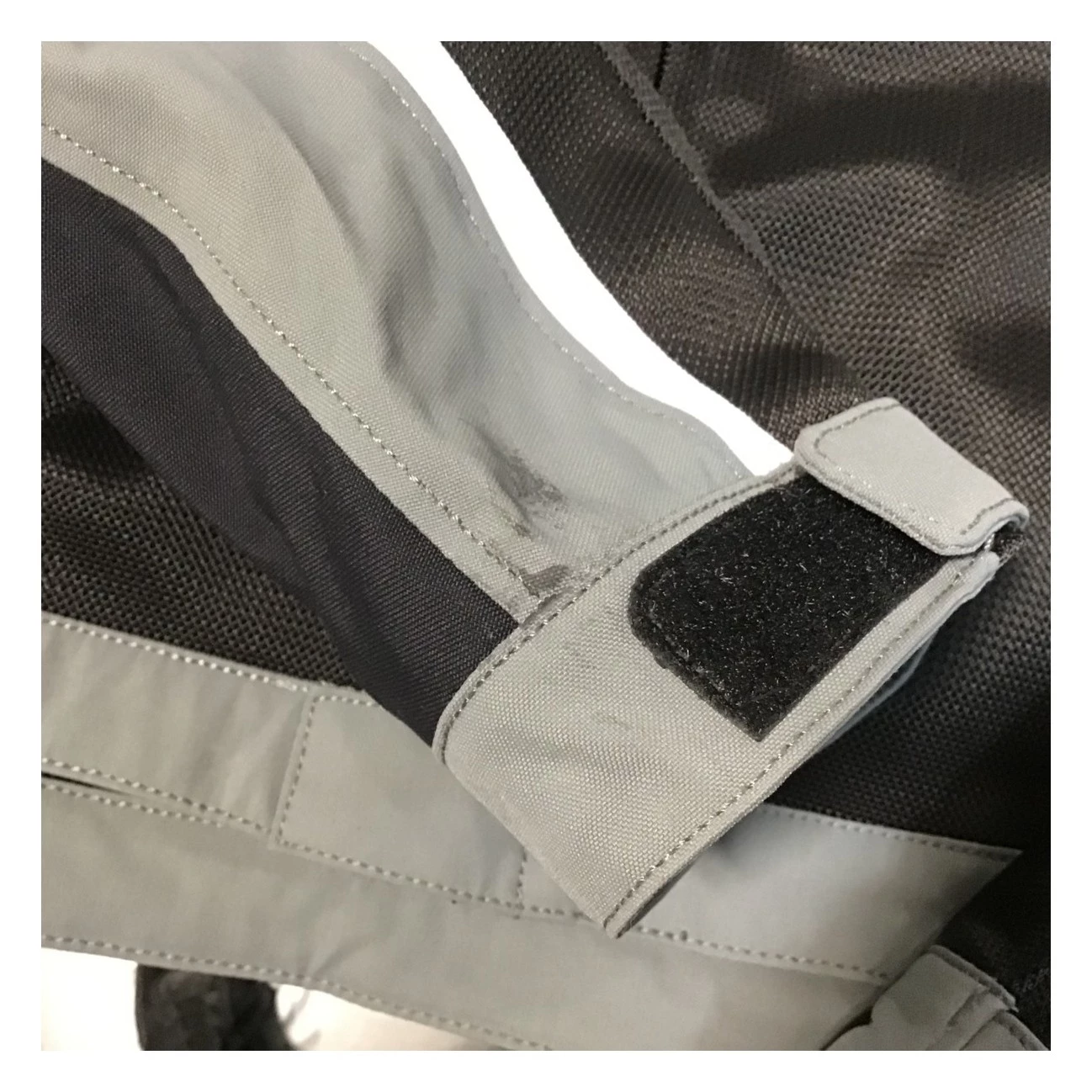 Waterproof Dainese Hydra Flux 2 Air D-Dry Jacket Black/Grey / 58 [Blemished - Very Good] - Image 4