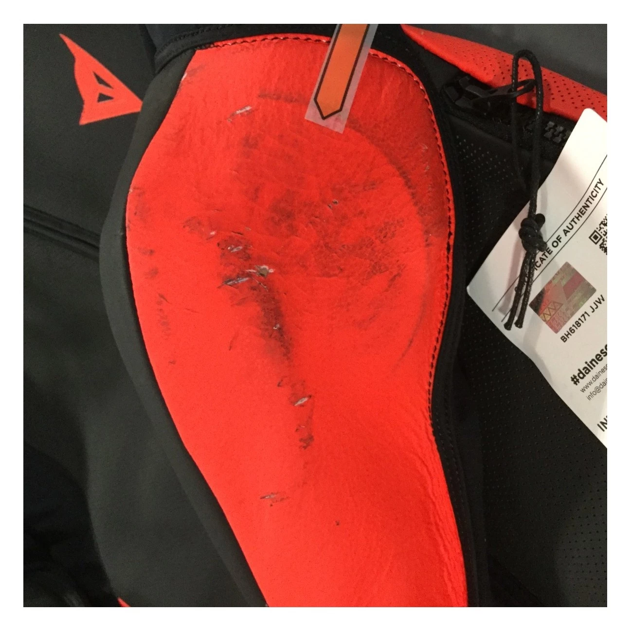 Sportbike Jackets Dainese Intrepida Perforated Jacket Matte Black/Fluo Red / 52 [Demo - Good] - Image 3